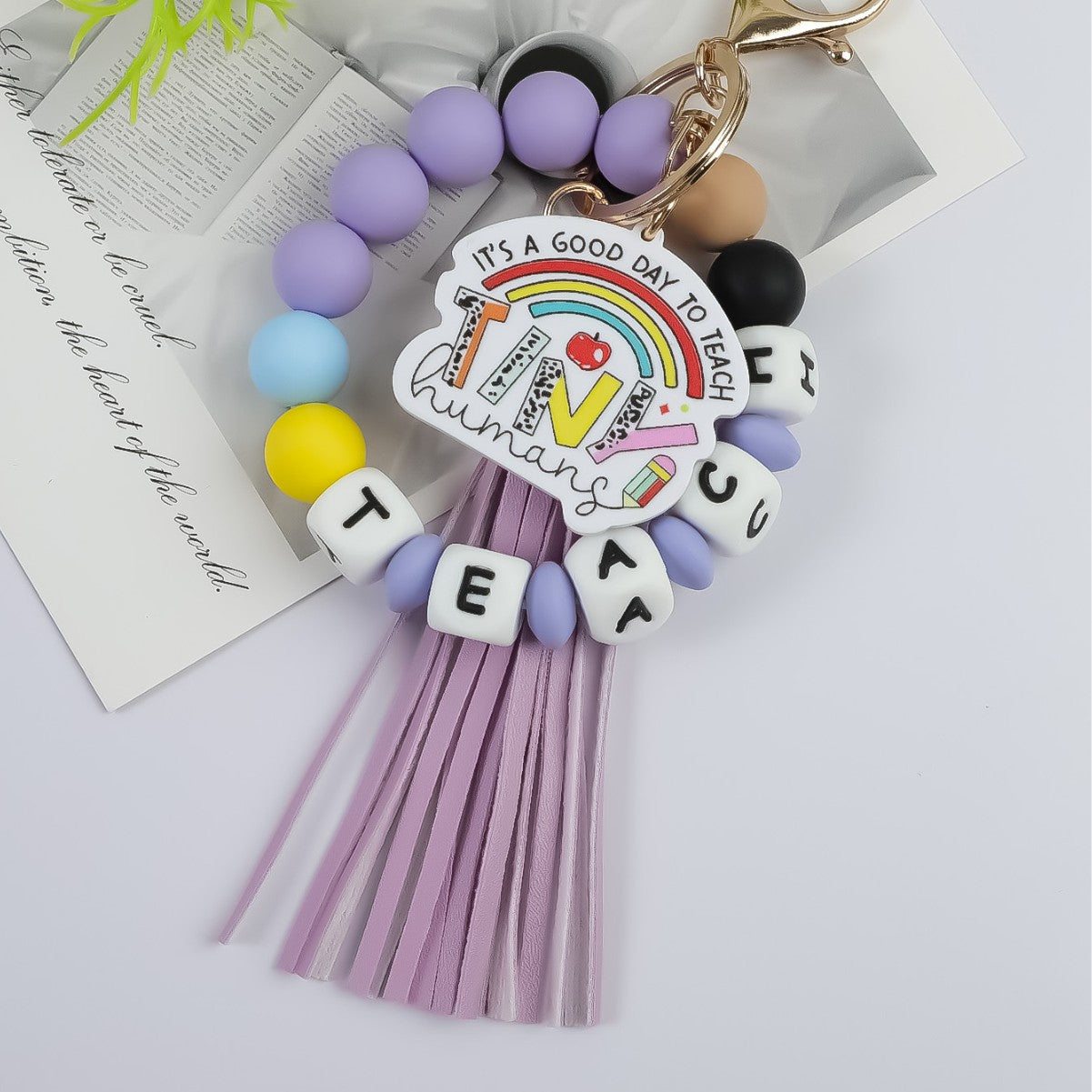 Wholesale Teacher' s Day jewelry silicone bead keychain